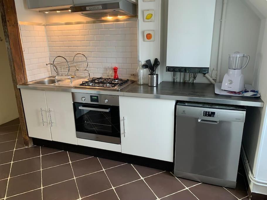 Nevers, Appartement De Standing Proche De La Gare Exterior photo